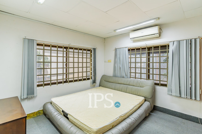 11 Bedroom Commercial Villa For Rent - BKK1, Phnom Penh