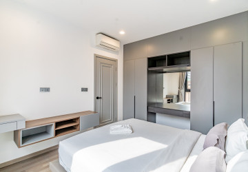 2 Bedroom Serviced Apartment For Rent - BKK1, Phnom Penh thumbnail