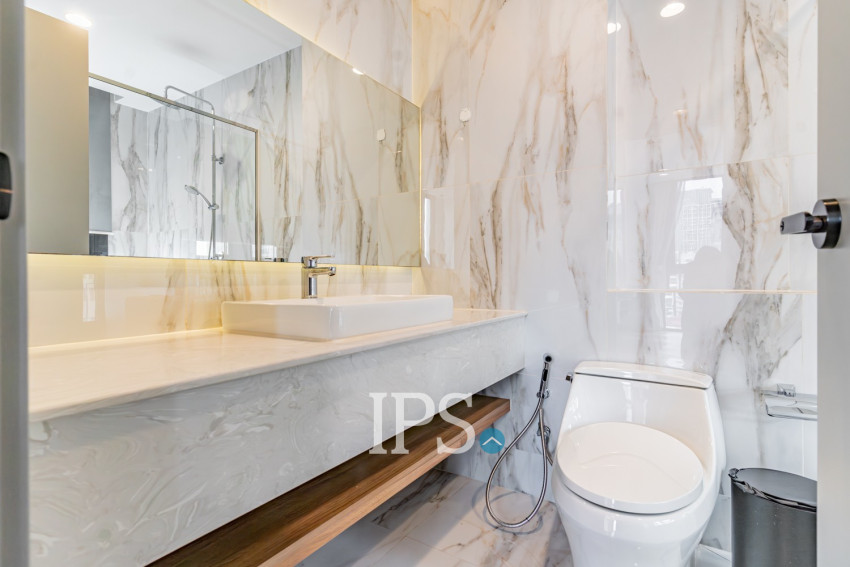 2 Bedroom Serviced Apartment For Rent - BKK1, Phnom Penh