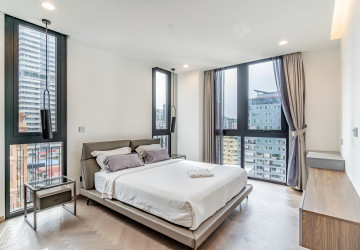 2 Bedroom Serviced Apartment For Rent - BKK1, Phnom Penh thumbnail
