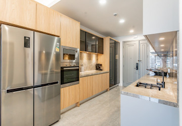 2 Bedroom Serviced Apartment For Rent - BKK1, Phnom Penh thumbnail