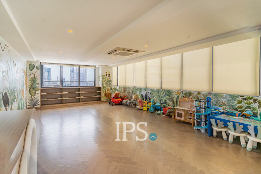 2 Bedroom Serviced Apartment For Rent - BKK1, Phnom Penh