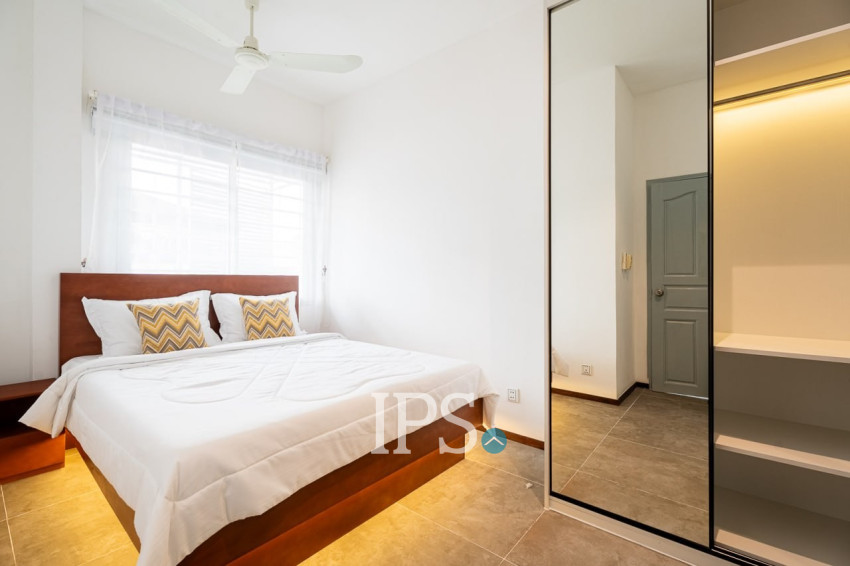 Renovated 3 Bedroom Apartment For Rent - Chakto Mukh, Phnom Penh