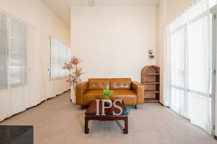 Renovated 3 Bedroom Apartment For Rent - Chakto Mukh, Phnom Penh