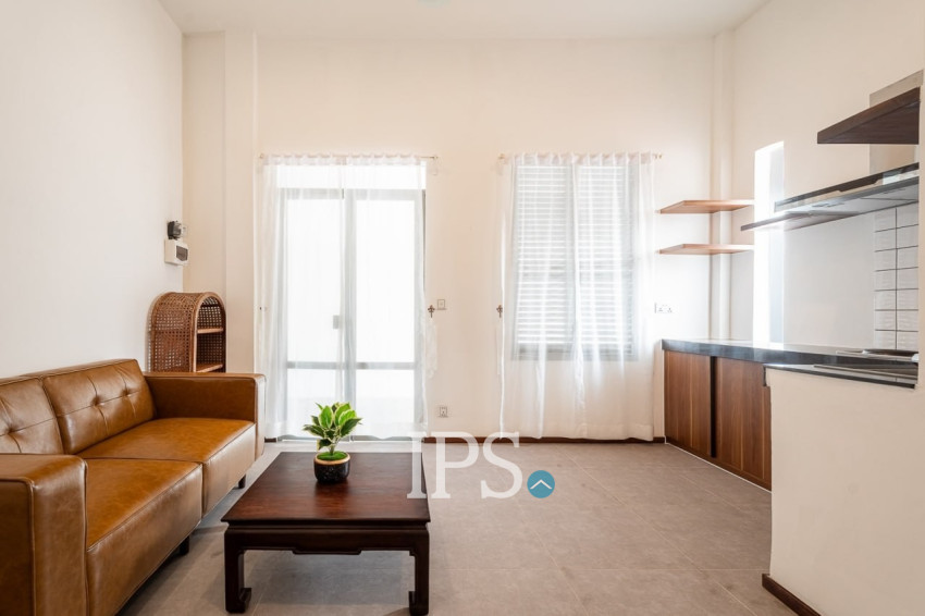 Renovated 3 Bedroom Apartment For Rent - Chakto Mukh, Phnom Penh