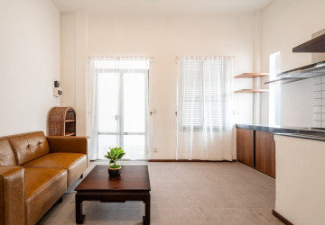 Renovated 3 Bedroom Apartment For Rent - Chakto Mukh, Phnom Penh thumbnail