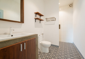 Renovated 3 Bedroom Apartment For Rent - Chakto Mukh, Phnom Penh thumbnail