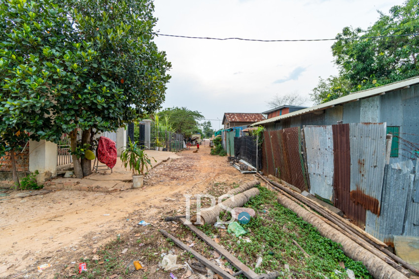 720 Sqm Commercial Land For Rent - Slor Kram, Siem Reap