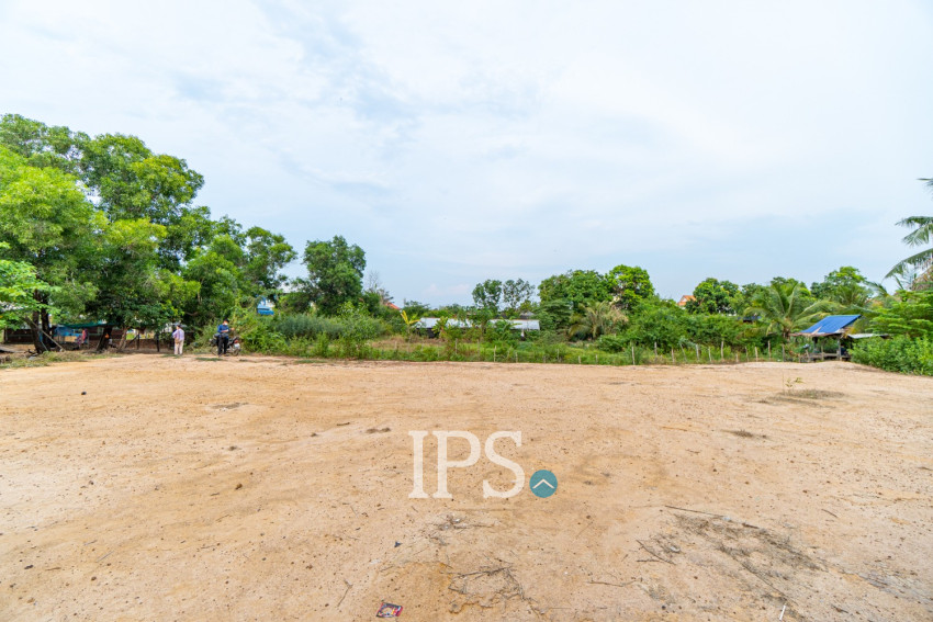 720 Sqm Commercial Land For Rent - Slor Kram, Siem Reap