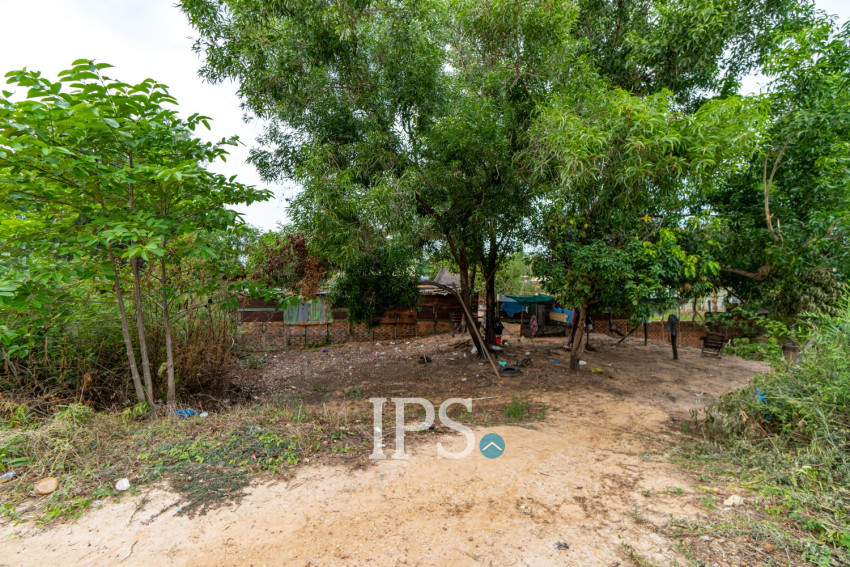 720 Sqm Commercial Land For Rent - Slor Kram, Siem Reap