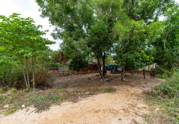 720 Sqm Commercial Land For Rent - Slor Kram, Siem Reap thumbnail