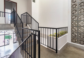 2 Bedroom Commercial Shophouse For Rent - Slor Kram, Siem Reap thumbnail