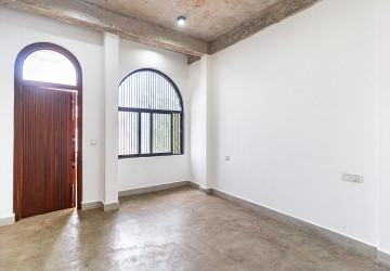 2 Bedroom Commercial Shophouse For Rent - Slor Kram, Siem Reap thumbnail