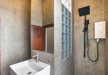 2 Bedroom Commercial Shophouse For Rent - Slor Kram, Siem Reap thumbnail
