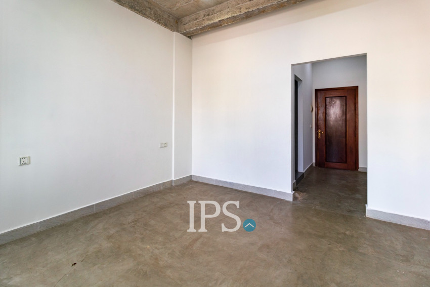 2 Bedroom Commercial Shophouse For Rent - Slor Kram, Siem Reap