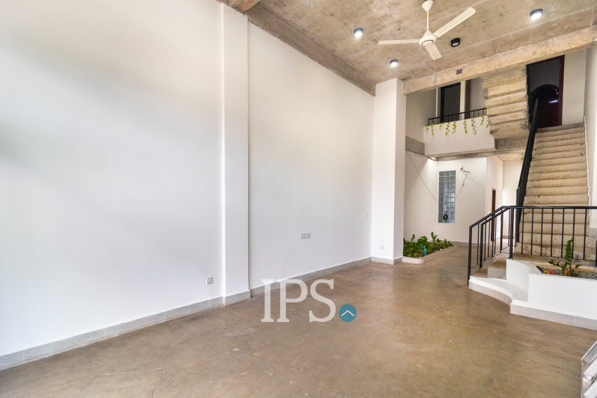 2 Bedroom Commercial Shophouse For Rent - Slor Kram, Siem Reap