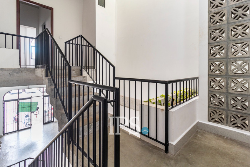 2 Bedroom Commercial Shophouse For Rent - Slor Kram, Siem Reap