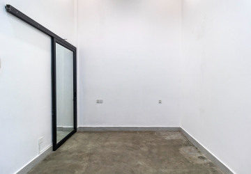 2 Bedroom Commercial Shophouse For Rent - Slor Kram, Siem Reap thumbnail