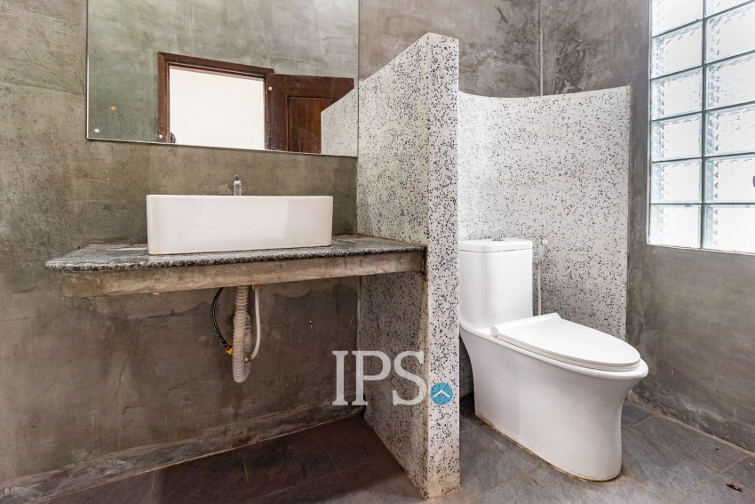 2 Bedroom Commercial Shophouse For Rent - Slor Kram, Siem Reap