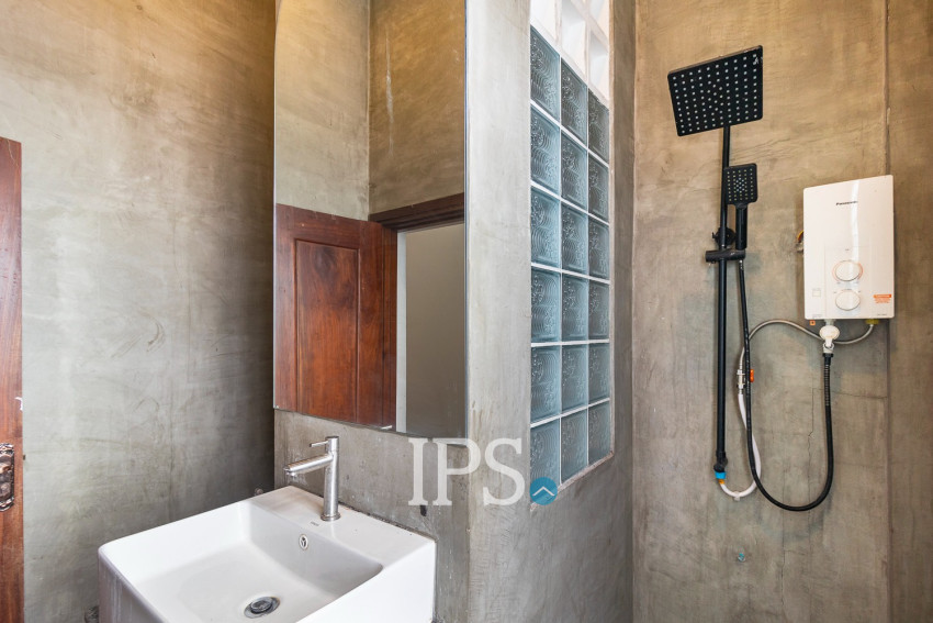 2 Bedroom Commercial Shophouse For Rent - Slor Kram, Siem Reap