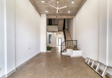 2 Bedroom Commercial Shophouse For Rent - Slor Kram, Siem Reap thumbnail
