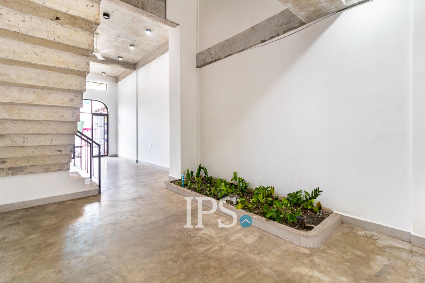2 Bedroom Commercial Shophouse For Rent - Slor Kram, Siem Reap