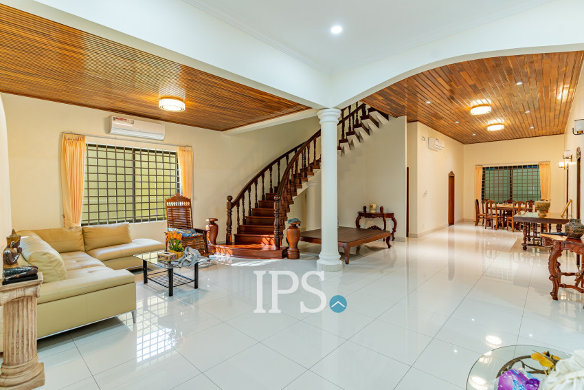 3 Bedroom Villa For Rent - Boeung Kak 2, Phnom Penh