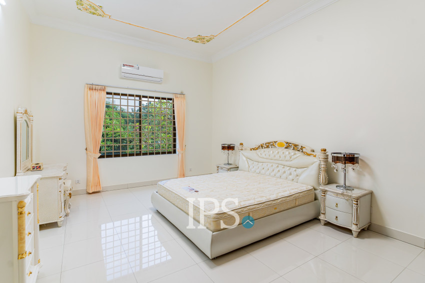 3 Bedroom Villa For Rent - Boeung Kak 2, Phnom Penh