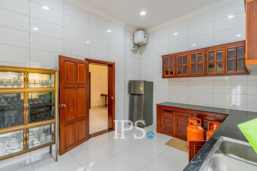 3 Bedroom Villa For Rent - Boeung Kak 2, Phnom Penh