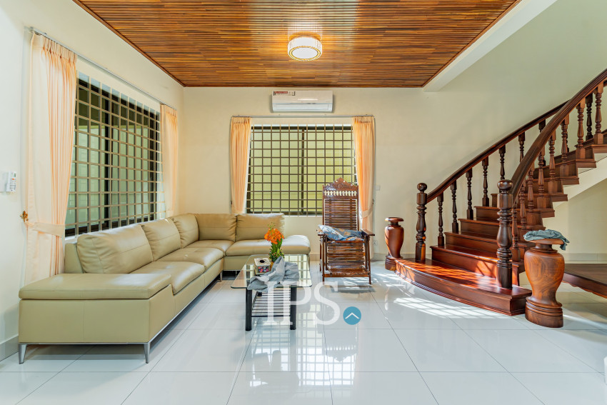 3 Bedroom Villa For Rent - Boeung Kak 2, Phnom Penh