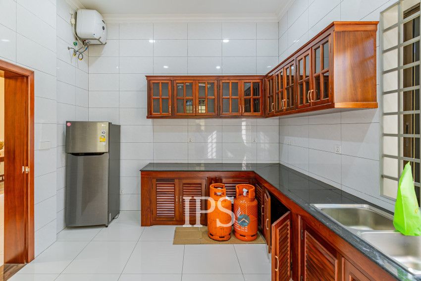 3 Bedroom Villa For Rent - Boeung Kak 2, Phnom Penh