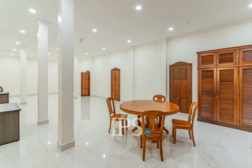 3 Bedroom Villa For Rent - Boeung Kak 2, Phnom Penh