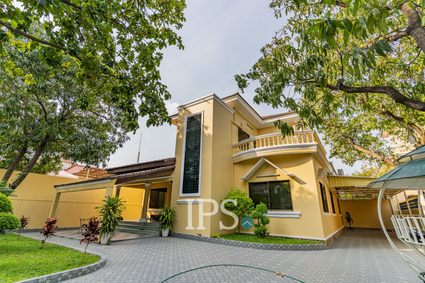 3 Bedroom Villa For Rent - Boeung Kak 2, Phnom Penh