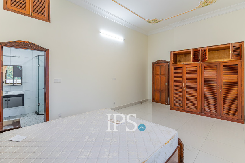 3 Bedroom Villa For Rent - Boeung Kak 2, Phnom Penh