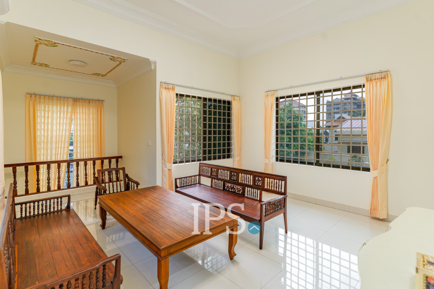 3 Bedroom Villa For Rent - Boeung Kak 2, Phnom Penh