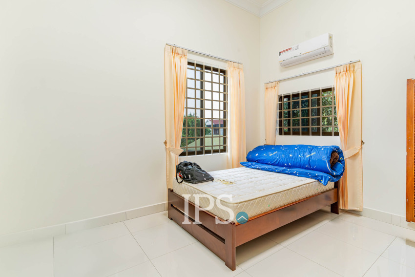 3 Bedroom Villa For Rent - Boeung Kak 2, Phnom Penh