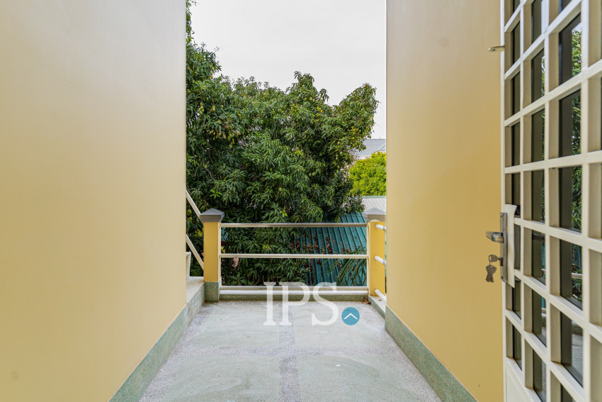 3 Bedroom Villa For Rent - Boeung Kak 2, Phnom Penh