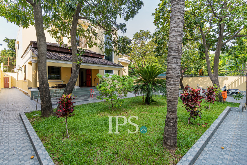 3 Bedroom Villa For Rent - Boeung Kak 2, Phnom Penh