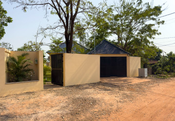 3 Bedroom House For Rent - Svay Dangkum, Siem Reap thumbnail