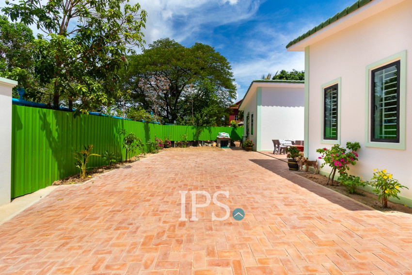 4 Bedroom House For Sale - Svay Dangkum, Siem Reap