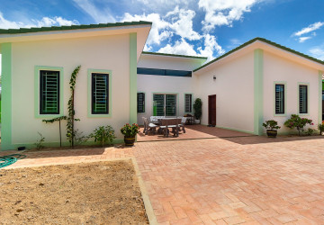 4 Bedroom House For Sale - Svay Dangkum, Siem Reap thumbnail