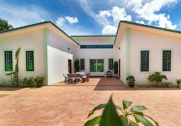 4 Bedroom House For Sale - Svay Dangkum, Siem Reap thumbnail