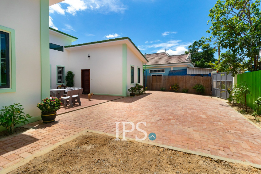 4 Bedroom House For Sale - Svay Dangkum, Siem Reap
