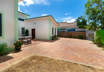 4 Bedroom House For Sale - Svay Dangkum, Siem Reap thumbnail