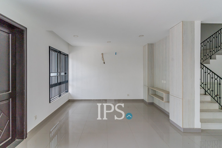 4 Bedroom Twin Villa For Rent - Chip Mong Landmark 60M, Phnom Penh