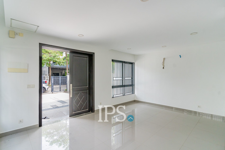 4 Bedroom Twin Villa For Rent - Chip Mong Landmark 60M, Phnom Penh
