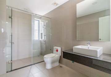 4 Bedroom Twin Villa For Rent - Chip Mong Landmark 60M, Phnom Penh thumbnail