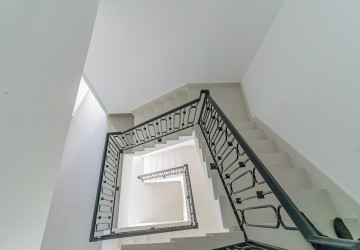 4 Bedroom Twin Villa For Rent - Chip Mong Landmark 60M, Phnom Penh thumbnail