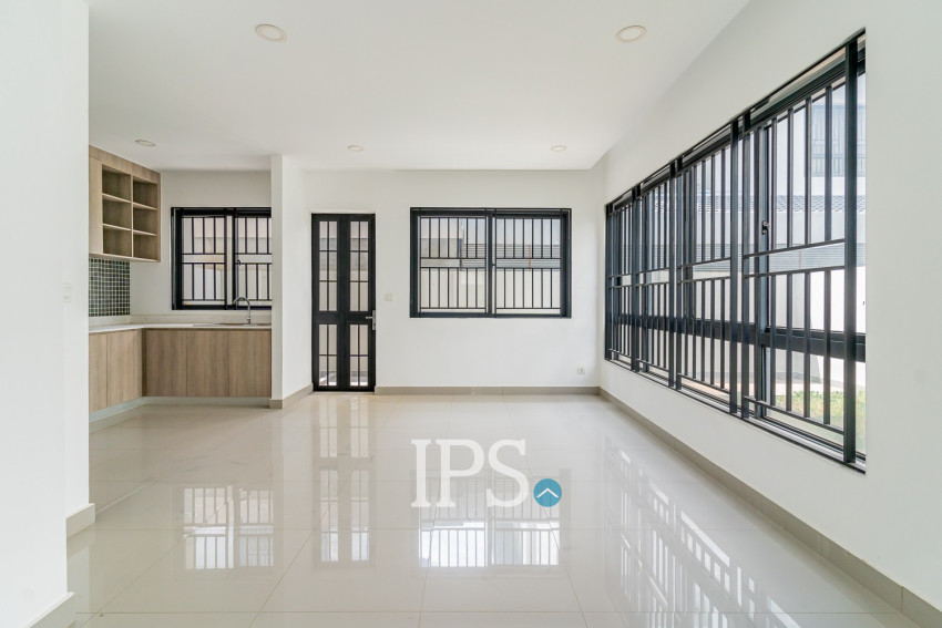 4 Bedroom Twin Villa For Rent - Chip Mong Landmark 60M, Phnom Penh