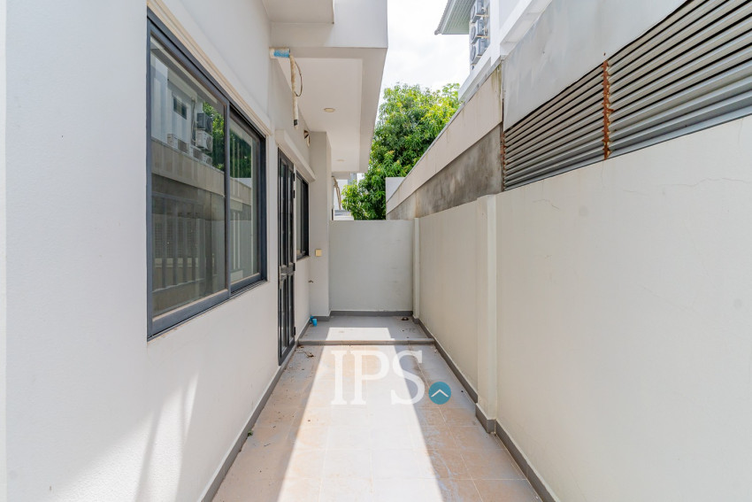 4 Bedroom Twin Villa For Rent - Chip Mong Landmark 60M, Phnom Penh